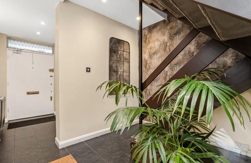 Belsize House | Luxurious & Spacious Townhouse