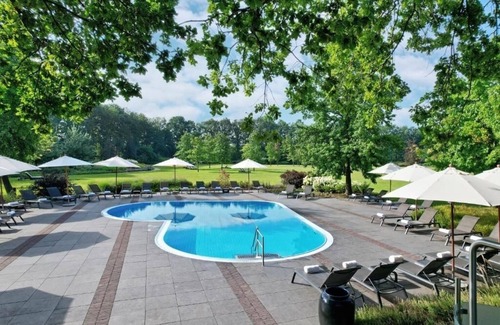 Ootmarsum Hotel | Luxurious Stay with Stunning Garden Views – Near Historic Huis Singraven
