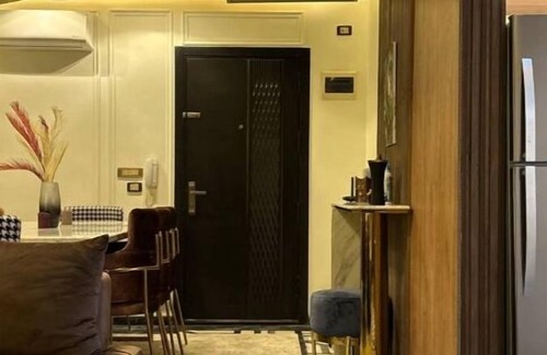 Warraq al Arab Apartment | Luxurious Stylish 2Bdr Residence in Kattameya