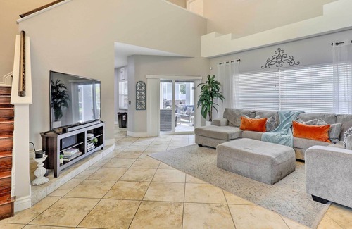 Lake Magdalene Villa | Luxurious Tampa Villa w/ Pool & Home Theatre!