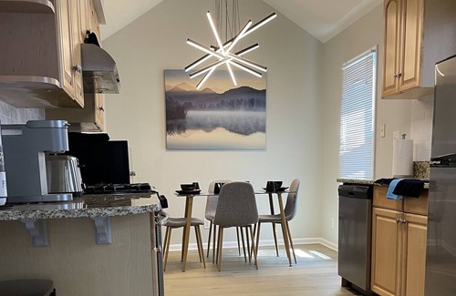 Fells Point House | Luxurious Three bedroom fells point townhome with rooftop deck