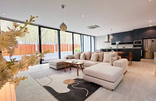 Choeng Thale Villa | Luxurious villa with 3 BR in Bangtao, Phuket
