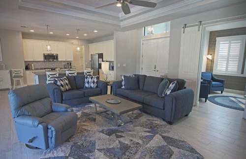 White Marsh House | Luxurious Vacation Home on Long Marsh Golf Course 11th Green in Rotonda West