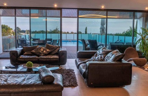 Almancil Villa | Luxurious VILLA 6 BD W/heated pool , GOLF, Beach
