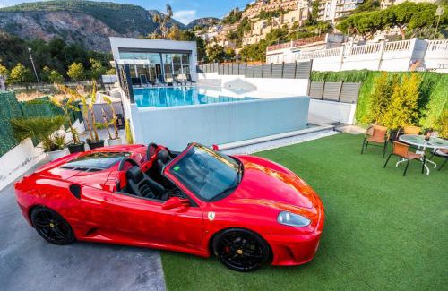 Sitges Villa | Luxurious Villa Marly I to two minutes the beach