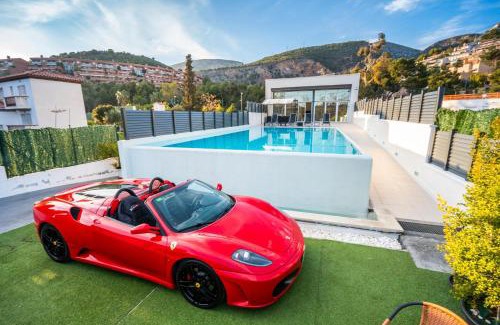 Sitges Villa | Luxurious Villa Marly I to two minutes the beach