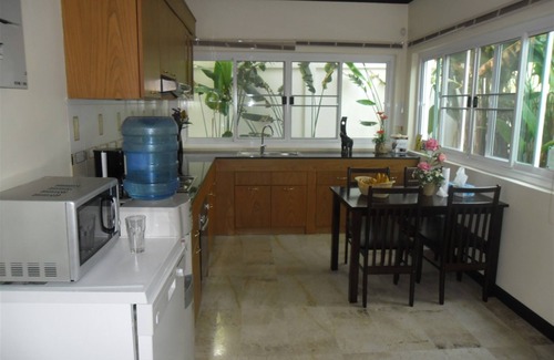 Hin Lek Fai House | Luxurious Villa with Private Pool and Jacuzzi