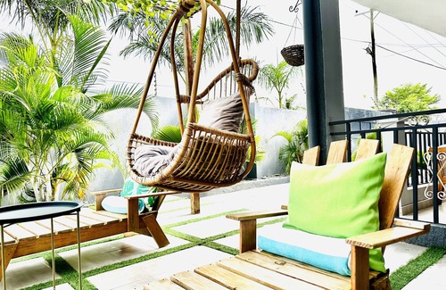 Adenta House | Luxurious Villa With Private Pool, Hot Tub and Bar