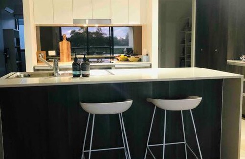 Parrearra Apartment | Luxurious Waterfront Apartment
