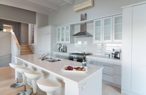 Russell Villa | Luxuriously appointed 5 star holiday home