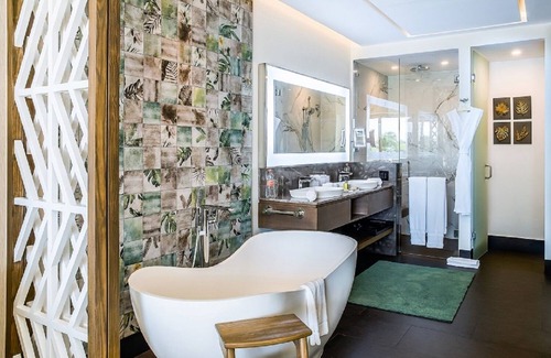 Playa Mujeres Resort | Luxury 1 bdrm Suite at the beautiful Garza Blanca