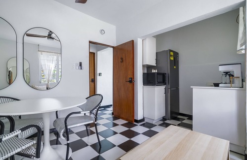 Ocean Park Apartment | Luxury 1 bed Apartment 3. Steps from the beach!