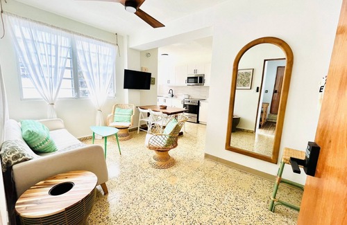 Ocean Park Apartment | Luxury 1 bed Apartment 8. Steps from the beach!