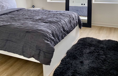 River Grove Apartment | Luxury 1 bedroom apartment