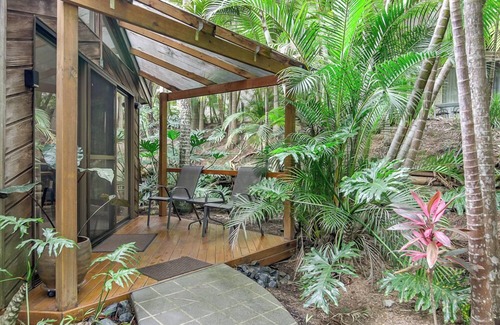 Coffs Harbour Apartment | Luxury 1 Bedroom Spa Villa