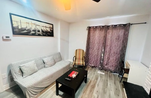 Brampton West House | Luxury 1 Bedroom Basement Apartment with Fireplace & Free Parking minutes to YYZ