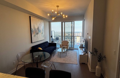 Willowdale Condo | Luxury-1 Bedroom Condo on the 50th floor| Stunning Toronto Skyline Views