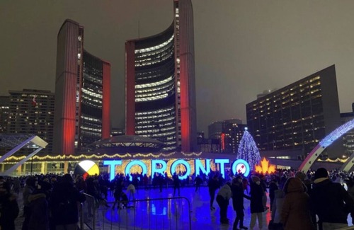 Downtown Toronto Apartment | Luxury 1 bedroom plus den in the heart of downtown Toronto