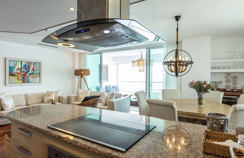 Villas Del Mar Apartment | Luxury| 10th Floor| Beachfront| Parking