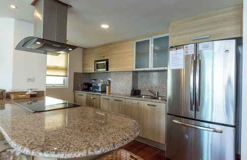 Villas Del Mar Apartment | Luxury| 10th Floor| Beachfront| Parking
