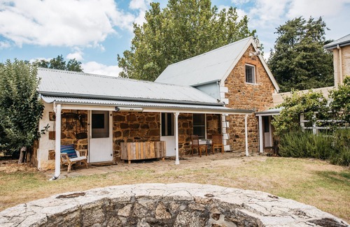 Parkesbourne House | Luxury 1830s Kippilaw Schoolhouse Farmhouse