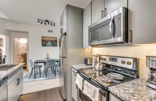 McNeil Apartment | Luxury 1Bedroom Apt with Pool