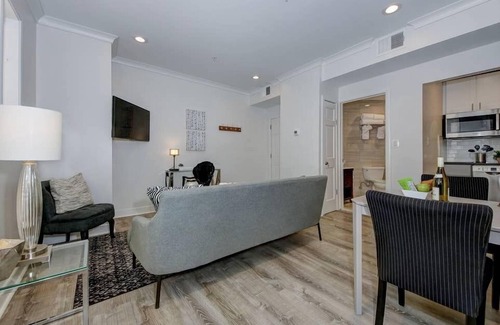 Dupont Circle Bed & Breakfast | Luxury 1BR Suite 1 Dupont/Kalorama