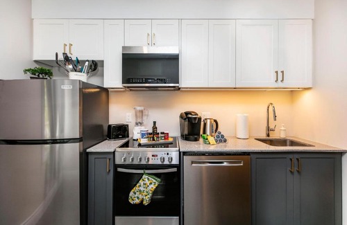 Lowertown Apartment | Luxury 1BR w King Bed - Near Byward Market