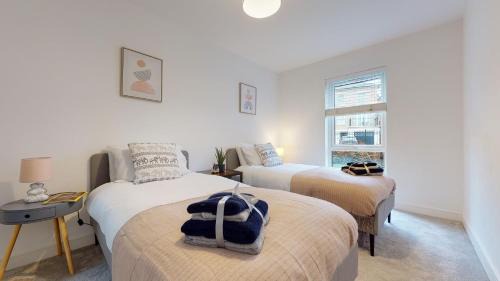 Ebbsfleet Valley Apartment | Luxury 2 Bed Apartment with Parking near London