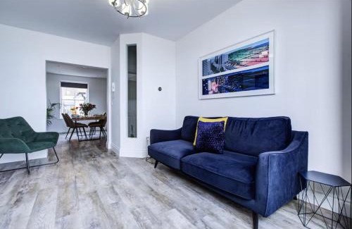 Margate Apartment | Luxury 2 Bed Apartment with Stunning Sea View Steps from Old Town and Dreamland