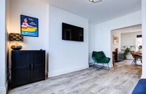 Margate Apartment | Luxury 2 Bed Apartment with Stunning Sea View Steps from Old Town and Dreamland