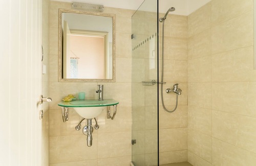 Frourion Villa | Luxury 2 bed villa private pool in Assos
