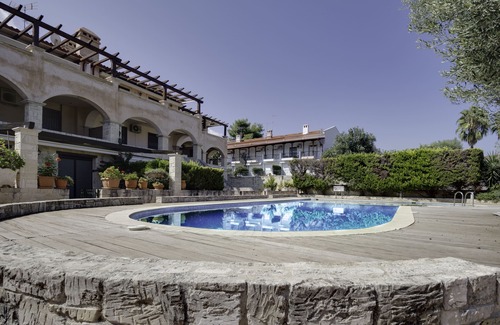 Pefkochori Apartment | Luxury 2 Bedrom Apartment, 50m From Beach, With Outdoor Pool