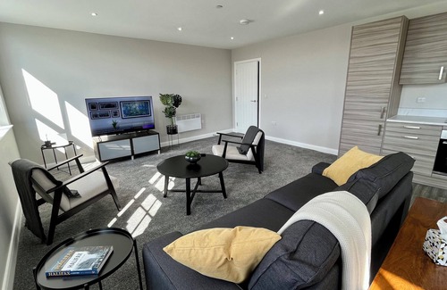 Halifax Apartment | Luxury 2 bedroom apartment, great central location!