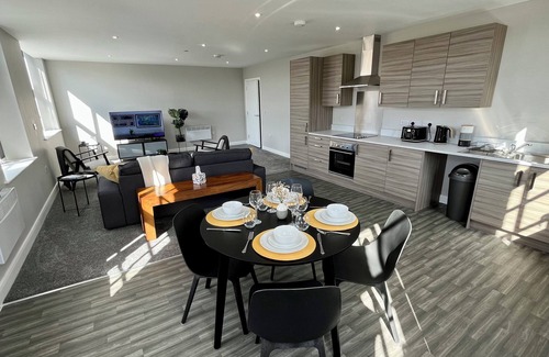 Halifax Apartment | Luxury 2 bedroom apartment, great central location!