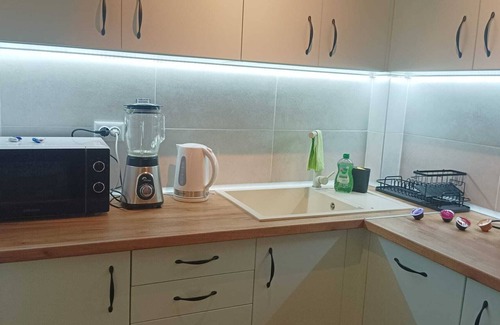 Balchik Apartment | Luxury 2-bedroom apartment with WiFi, AC with a sea view