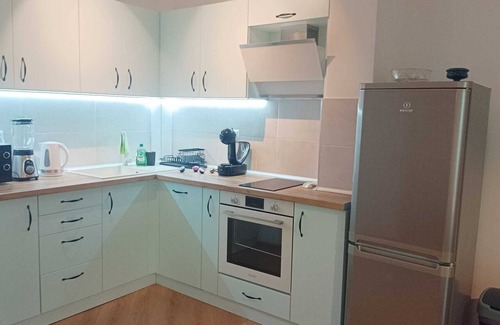 Balchik Apartment | Luxury 2-bedroom apartment with WiFi, AC with a sea view