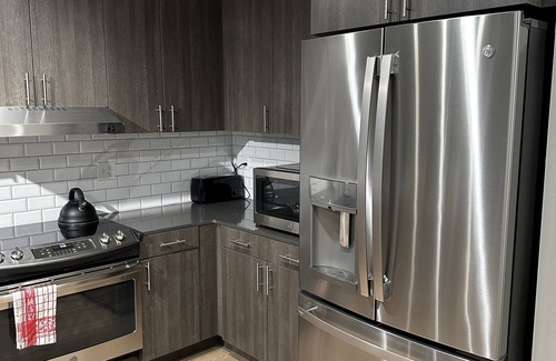 Rosslyn Apartment | Luxury 2 bedroom Apt In Arlington with Gorgeous city view