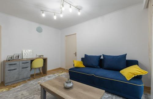 Pitesti Bed & Breakfast | Luxury 2 bedroom holiday apartment