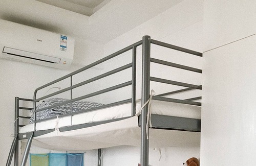 Wuhou Apartment | Luxury 2 Bedroom Rooftop Apartment with Garden Patio and Bar!