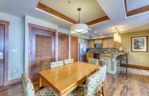 Peak 8 Apartment | Luxury 2 Bedroom Ski In, Ski Out One Ski Hill Residence Located At The Base Of Peak 8 With Outdoor Plaza