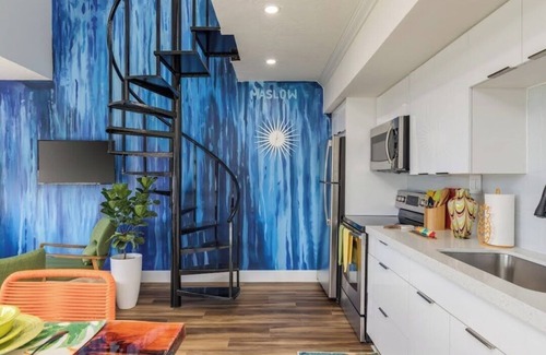 Melbourne Condo | Luxury 2 story condo with 2 bedrooms and 2 balconies in tranquil Melbourne