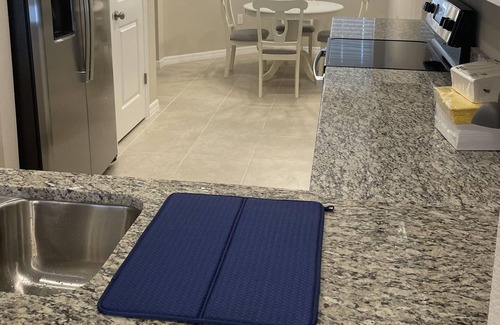Osprey Condo | LUXURY 2BD/2B HUGE CONDO,1ST Floor, Garage, close beach, PALMER RANCH