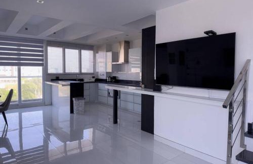 Riomar Apartment | Luxury 2Bed 2Bath PH Steps from Mall Viva