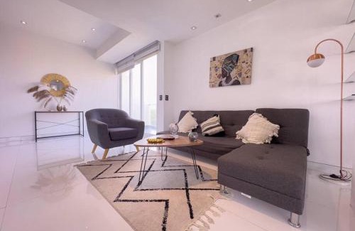 Riomar Apartment | Luxury 2Bed 2Bath PH Steps from Mall Viva