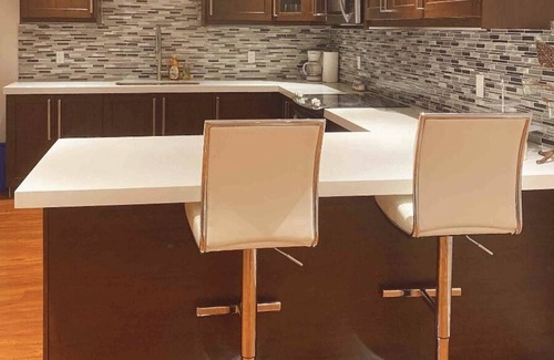 Richmond Hill Apartment | Luxury 2bedrooms basement
