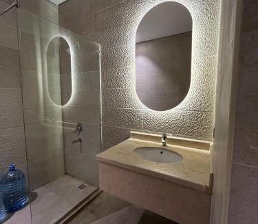 The 5th Settlement Apartment | Luxury 2BR Apartment near AUC & 90 Point Mall