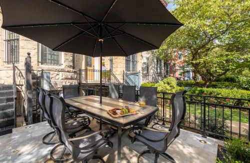 Columbia Heights Apartment | Luxury 2BR & Parking in Heart of DC - Steps to Metro