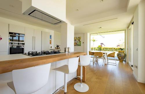 Rodi Milici Villa | Luxury 3 bed Villa with Pool & Jacuzzi