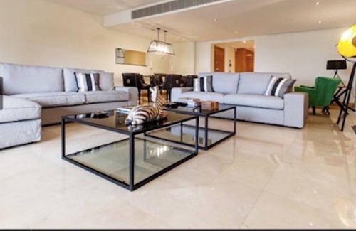 Parede Apartment | Luxury 3 Bedr. Apartment facing the Sea
